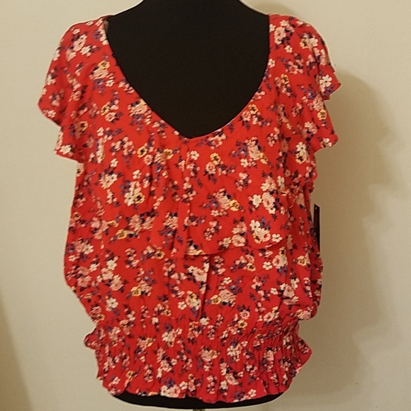 No Boundaries Tops - 3 XL (21) red floral ruffle upper top w/ crisscros